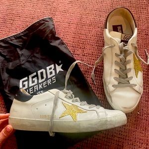 Lightly worn golden goose super-star sneakers